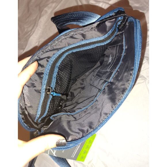 NWT Travelon Anti-Theft Active Small Crossbody Teal 5-Point Anti-Theft Vacation - Picture 9 of 9